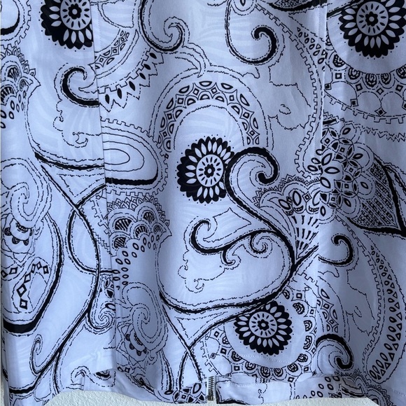 Chico’s Black and White jacket‎ - Picture 3 of 7